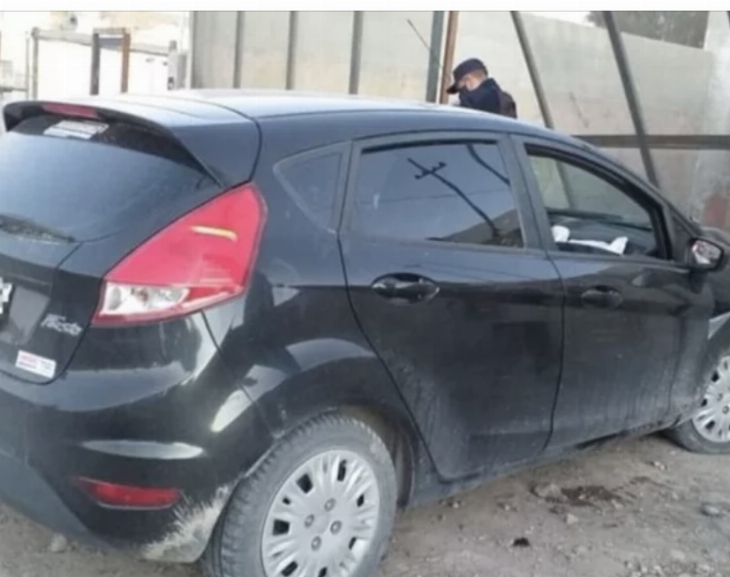 Un conductor borrachos chocó contra un portón 