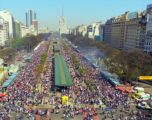 Argentina tiene 47.327.407 habitantes y la mayoría son mujeres