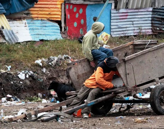 La pobreza llegó al 39,2% de la población y afectó a más de 18,6 millones de argentinos