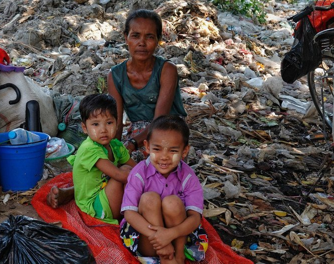 Según la UCA, a pesar de los planes sociales la Argentina tiene 18 millones de pobres
