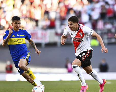 River y Boca se enfrentan en el Monumental: hora, TV y formaciones