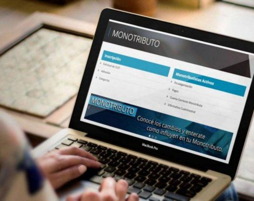¿Se viene un aguinaldo para monotributistas?
