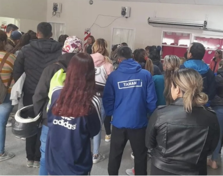 Papás de alumnos de un jardín de infantes de Rivadavia se hicieron presentes en la escuela por denuncia de abuso 