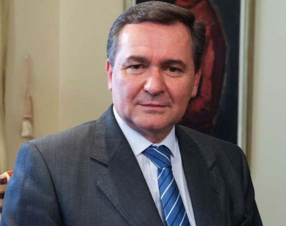 Alberto Hensel es el nuevo ministro de Gobierno