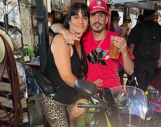 La mamá de El Noba se mudó a un motorhome frente al hospital donde está internado