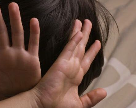  "Llamá a la Policía": la súplica de un nene al que su mamá le fracturó el cráneo con un palo