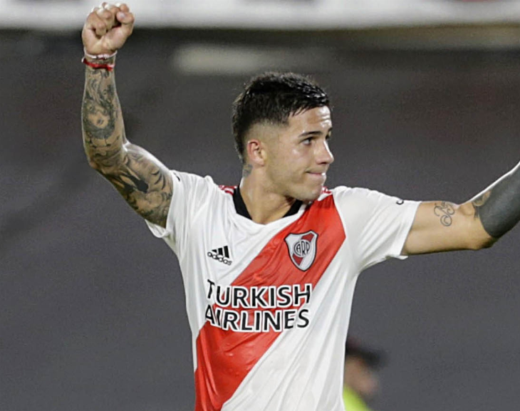 ¿Suenan las alarmas para el Muñeco? El Benfica vuelve a la carga por Enzo Fernández