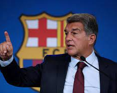 "Me siento en deuda con Messi", confesó Laporta, presidente del Barcelona