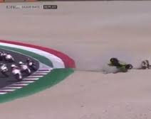 Un piloto sanjuanino se pegó terrible palo en un carrera en Italia 