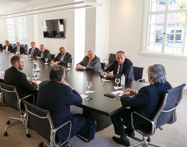 Reunión con empresarios: buscan retrotraer precios a sus niveles de febrero