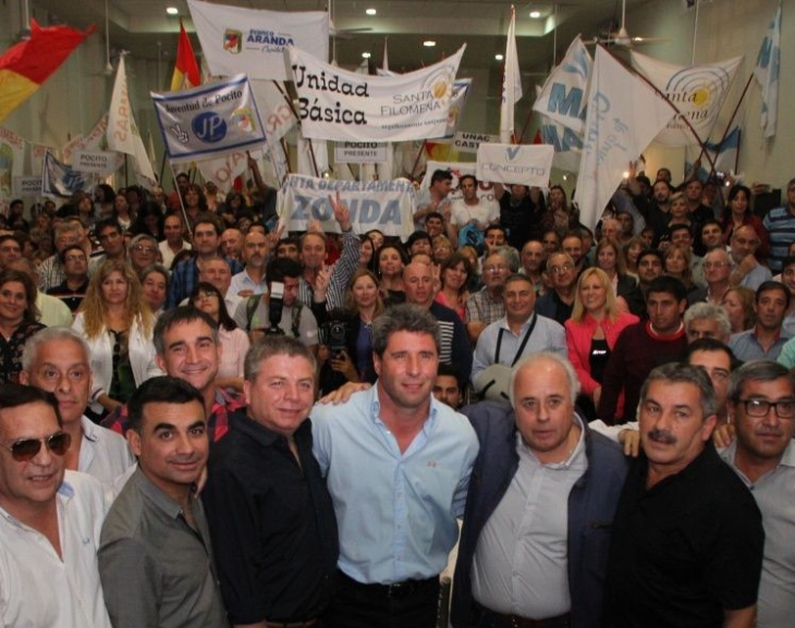 Movida política del peronismo en Santa Lucia y Rivadavia para achicar la diferencia 