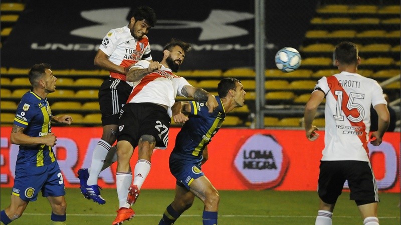 Copa Maradona: River ganó y se metió en la próxima fase