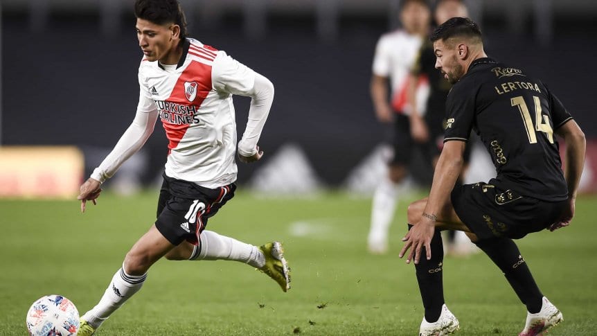 Colón fue superior y se impuso ante River