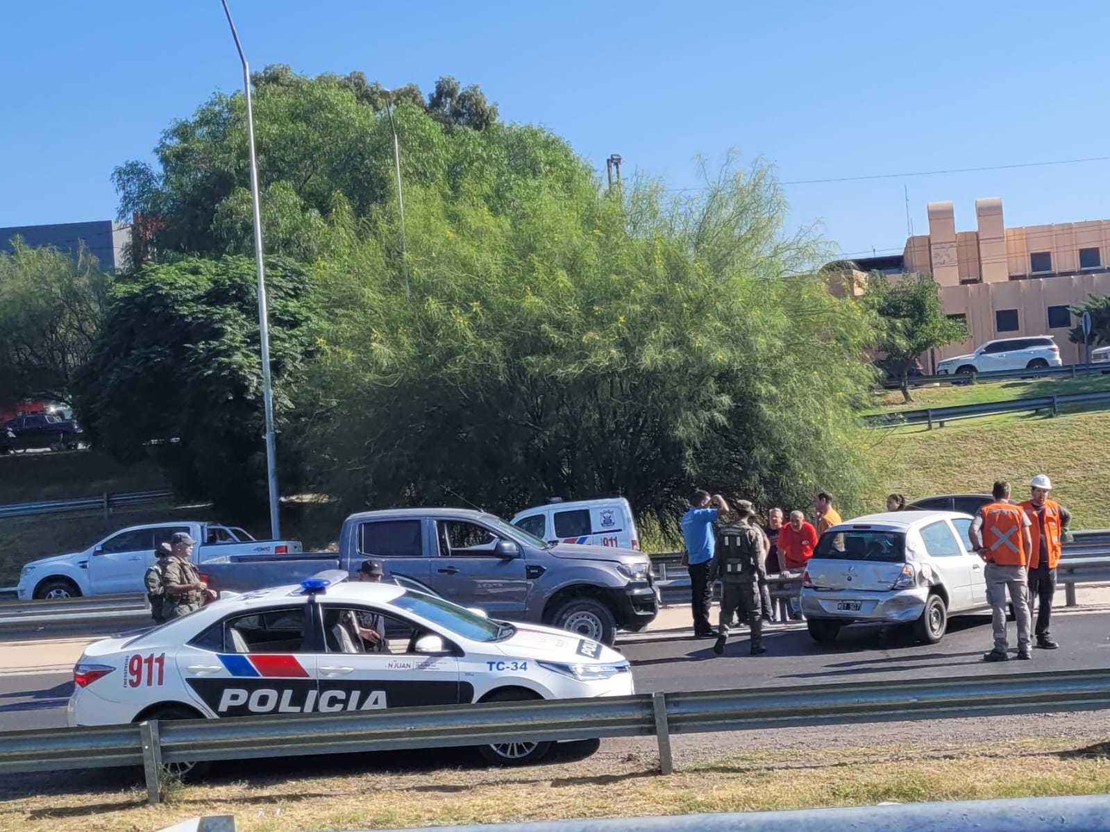 Caos en avenida de Circunvalación tras un cuádruple choque