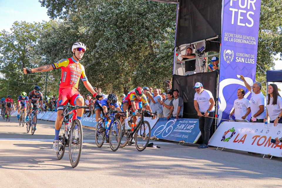 Un sanjuanino se impuso en la segunda etapa de la Vuelta a San Luis 