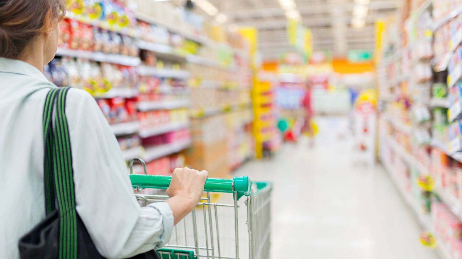 Anticipan una aceleración de la inflación en diciembre: el año cerrará cerca del 50%