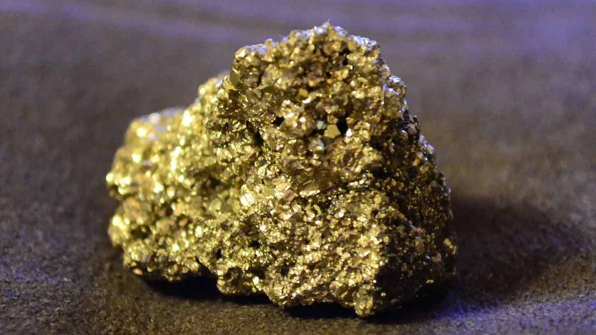 ¿Ofrecen "oro" en una publicación de compra y venta de la provincia?