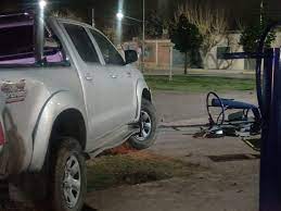 Por un accidente fue destrozada una parte del Parque de Rivadavia 