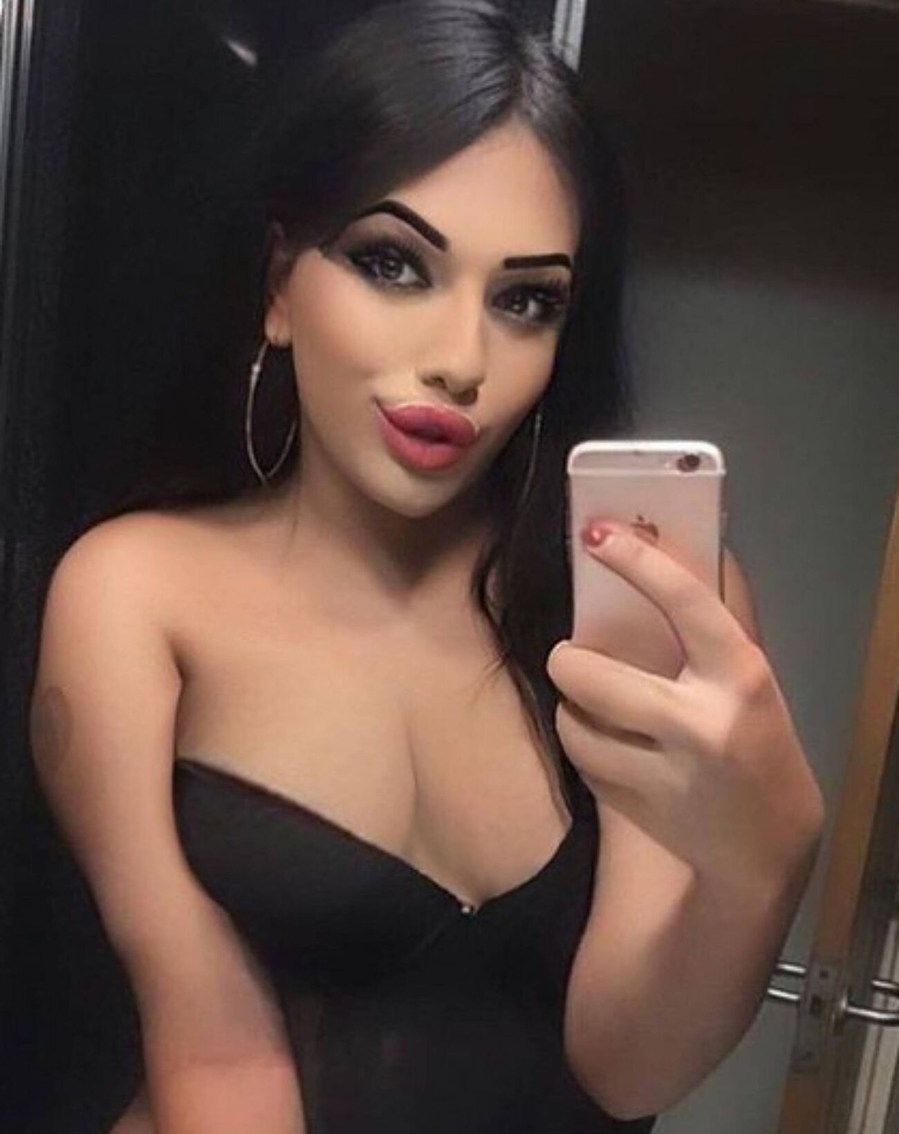 Una modelo trans publicó un chat con Mauro Icardi tras separarse de Wanda Nara