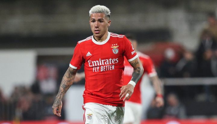 Chelsea ofreció 100 millones de euros más jugadores por Enzo Fernández