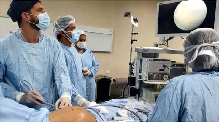 El Hospital Rawson realizó una cirugía fetal inédita y logró salvar la vida de un bebé