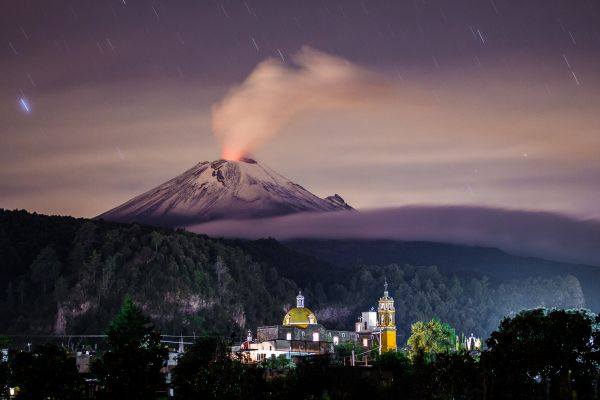 Nueva explosión en el Popocatépetl se registró hoy; estallido alertó a localidades cercanas