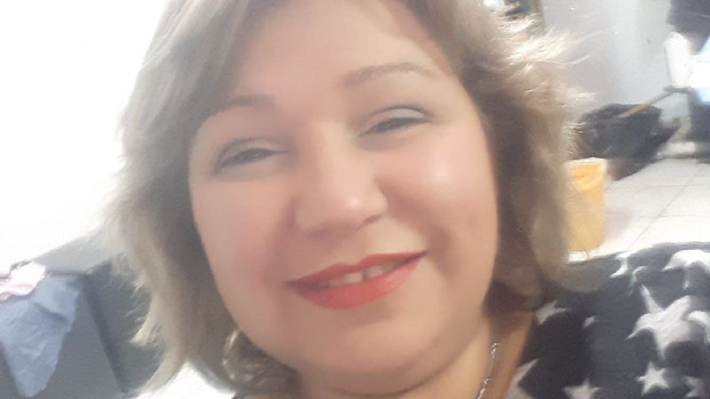 Dolor en Rawson: una peluquera se electrocutó al tocar una puerta de rejas