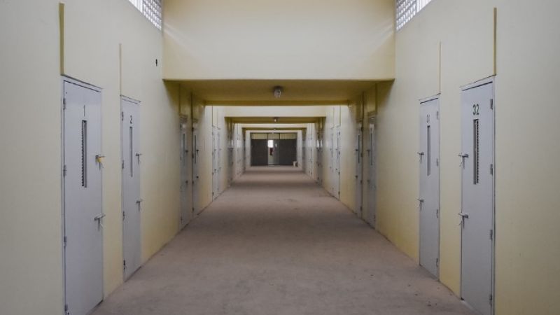 Quiso robar en una casa, acuchilló al dueño y los vecinos lo lincharon: va preso