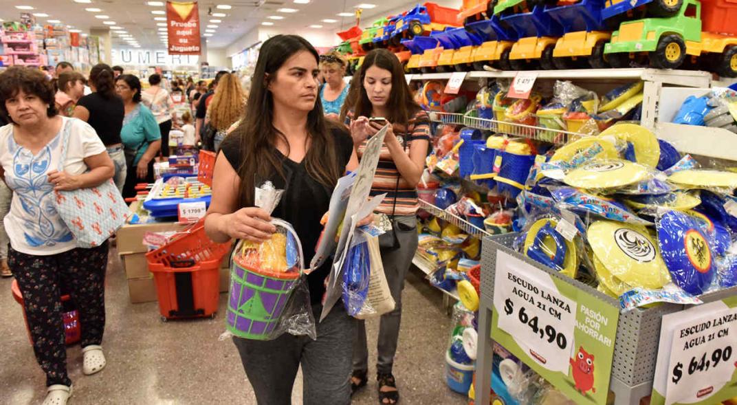 Los sanjuaninos se endeudan por el regalo de los Reyes