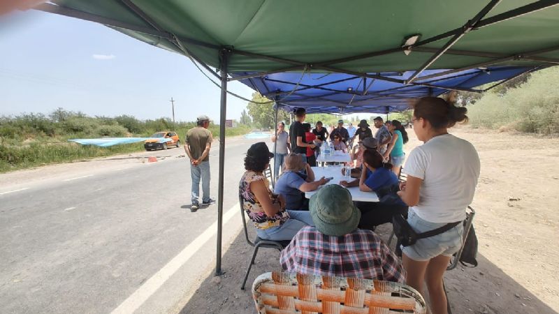 Vecinos de Jáchal reclamaron en la ruta