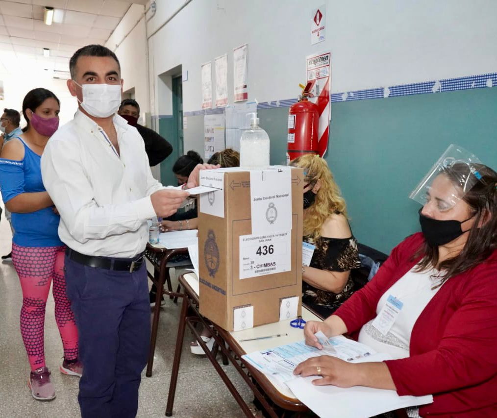 Fabián Gramajo votó y manifestó que "Somos un pueblo de pie que no volverá atrás"