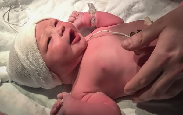 Nació el primer bebé con ADN de tres personas