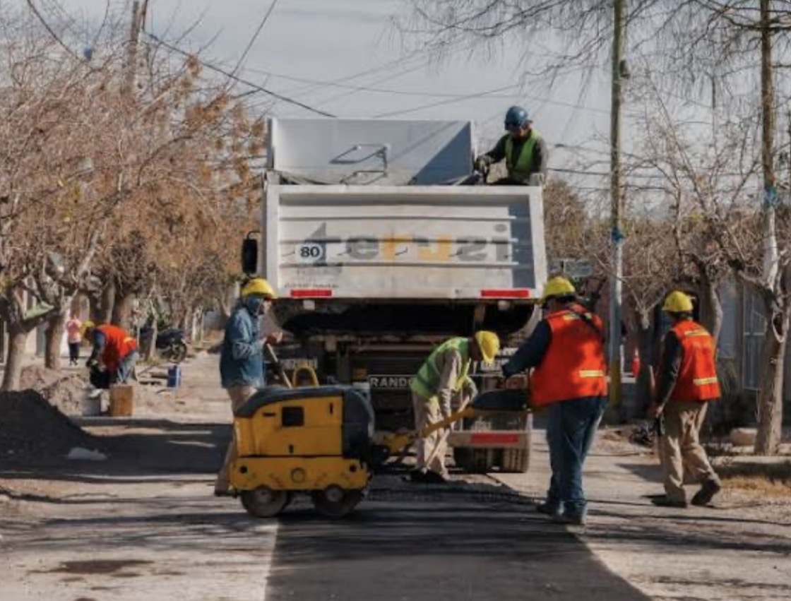 Rawson destinará $2.800 millones para pavimentar barrios afectados por las obras de cloacas