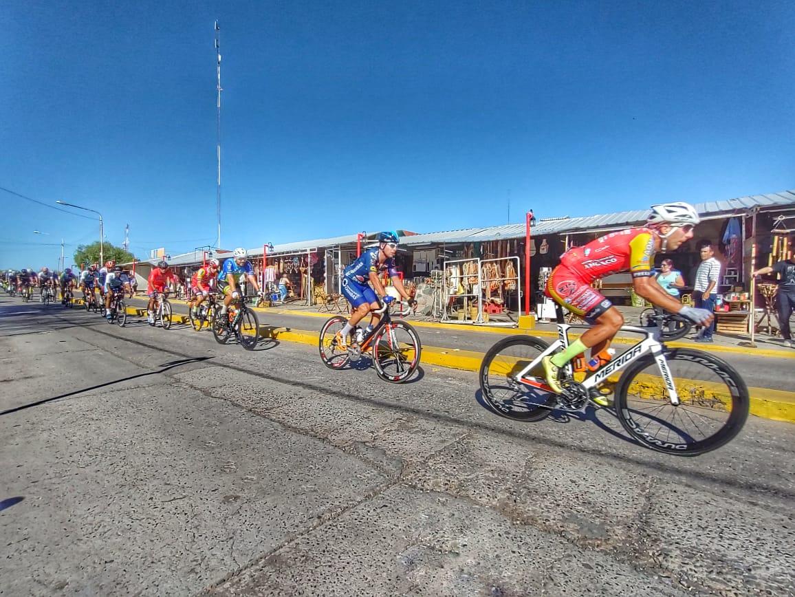 ¡La ganó por diablo! Richeze se quedó en el cierre con la Doble Difunta Correa