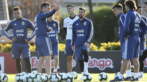 Argentina con alineación confirmada para enfrentar a Perú