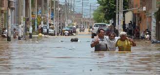 Seis muertos y cientos de damnificados por lluvias en Perú