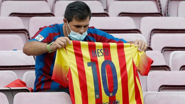 La dura realidad económica del Barcelona tras la salida de Messi: lo abandonan los sponsors, cae la venta de abonos y la deuda aumenta