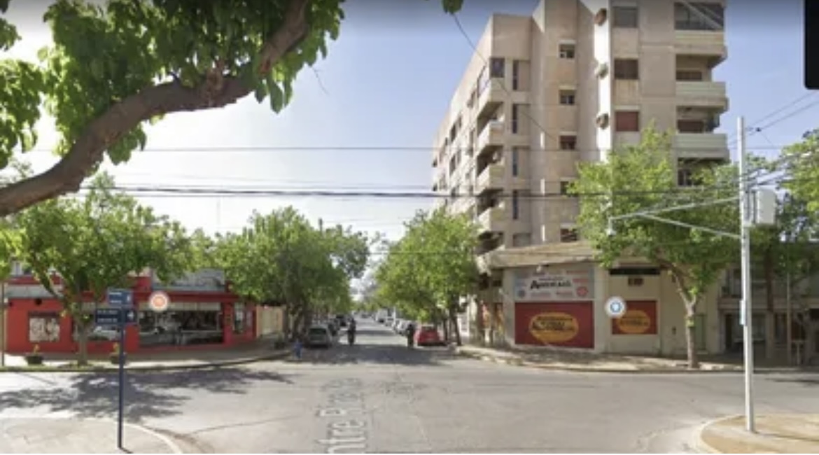 Asaltaron a un hombre en pleno centro sanjuanino y le llevaron $8 millones