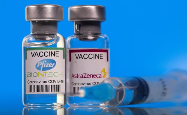 El Gobierno actualiza por DNU ley de vacunas para comprar dosis de Pfizer, Janssen y Moderna
