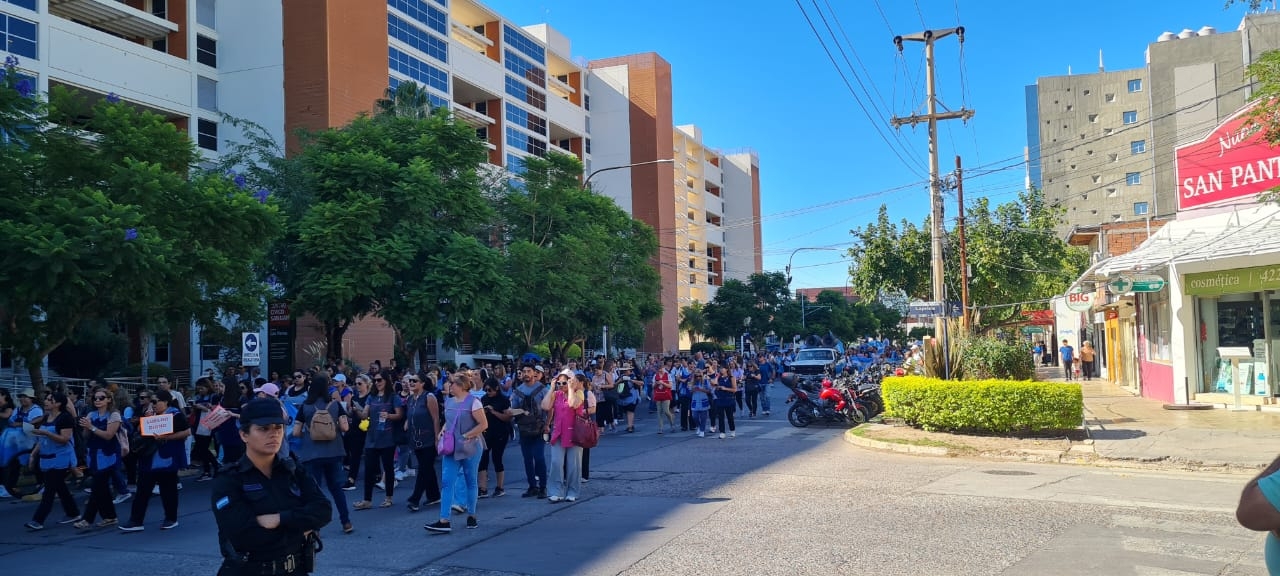 Los autoconvocados sesionaron y resolvieron seguir con el paro el viernes