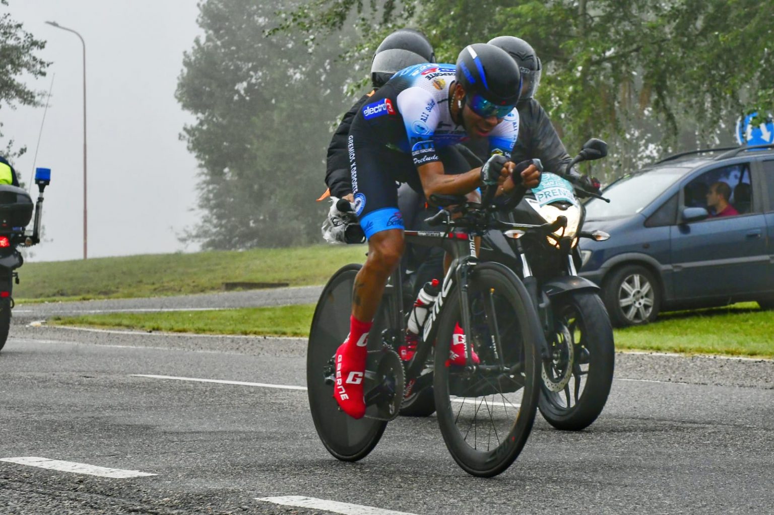 Un ciclista de un equipo sanjuanino es el nuevo líder de la Vuelta a San Luis 