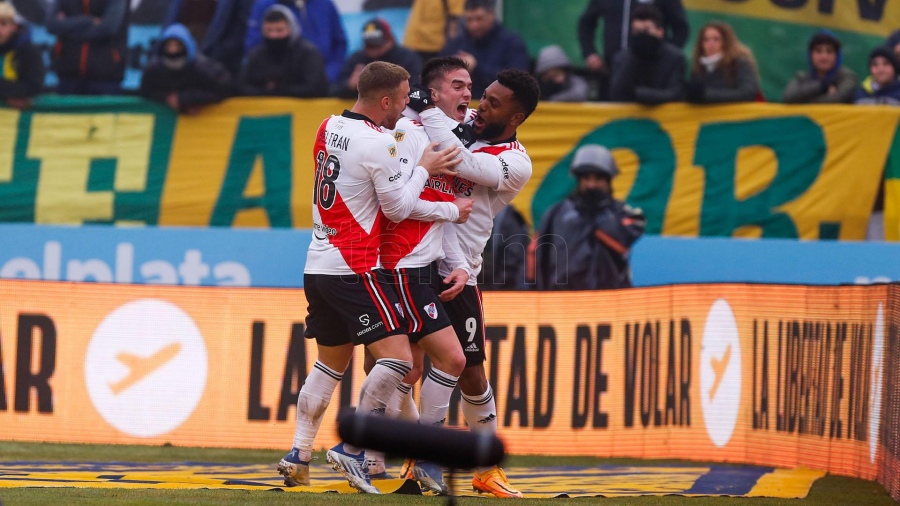 River fue una ráfaga y goleó en Mar del Plata a Aldosivi