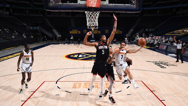 Ganaron los Nuggets y Campazzo contribuyó con puntos