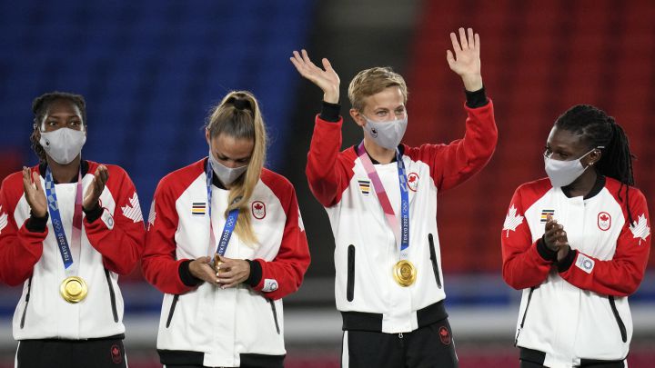 Quién es Quinn, la primera persona transgénero no binaria en ganar una medalla olímpica