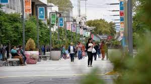 Tensión entre comercios y el gremio por atender más horas este sábado