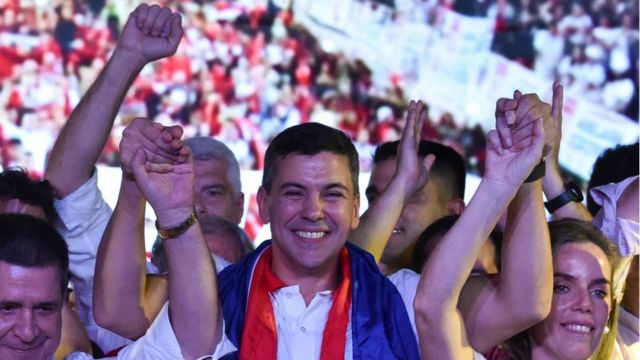 Quién es Santiago Peña, el nuevo presidente de Paraguay 