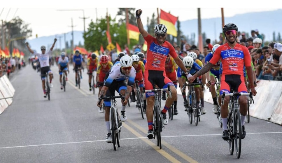 Dario Alvarez de Chimbas Te Quiero se quedó con el circuito "Homenaje al ciclista"