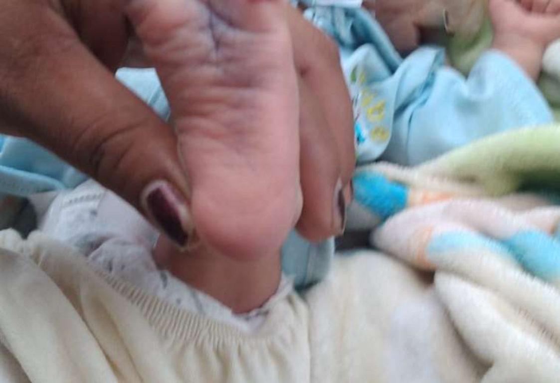 Una menor de 14 años dio a luz en su casa y aparentemente mató a su bebé