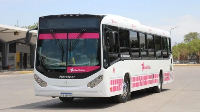 Para evitar el paro de colectivos, se reunieron para intentar un acuerdo
