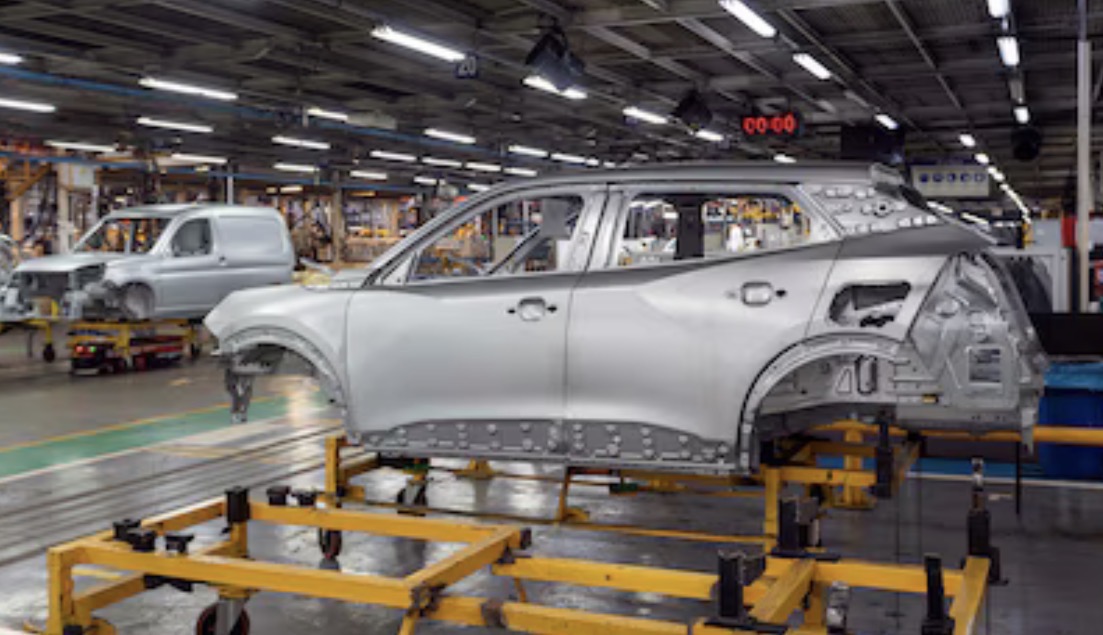 La empresa dueña de Fiat y Peugeot no descarta cerrar sus dos fábricas en Argentina